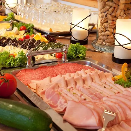Hotel Familien- Und Wellnesshotel 