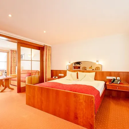 ホテル Familien- Und Wellnesshotel 