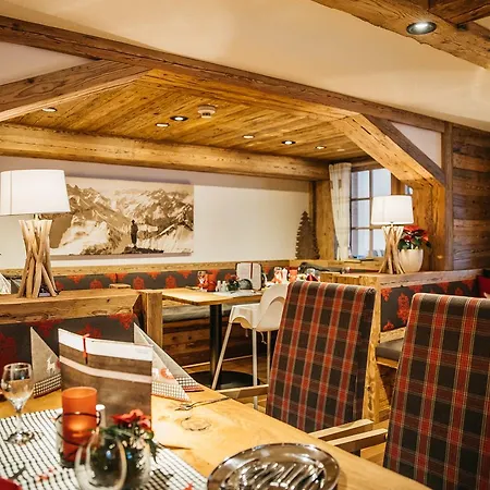 Hotel Familien- Und Wellnesshotel 
